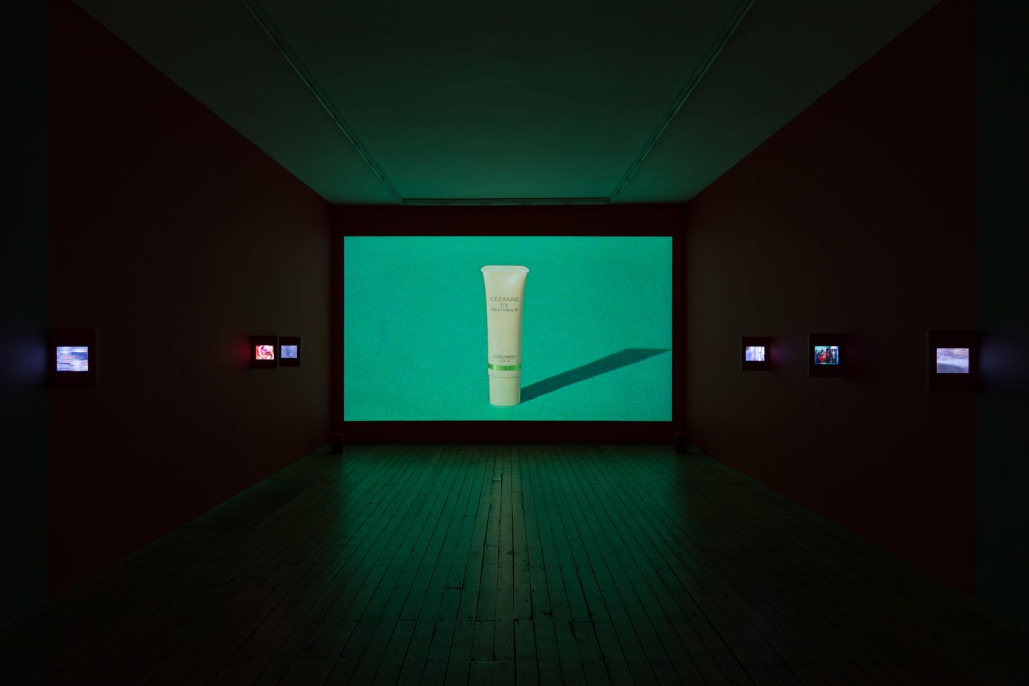 Sara Cwynar, Marilyn at The Approach, photo 5