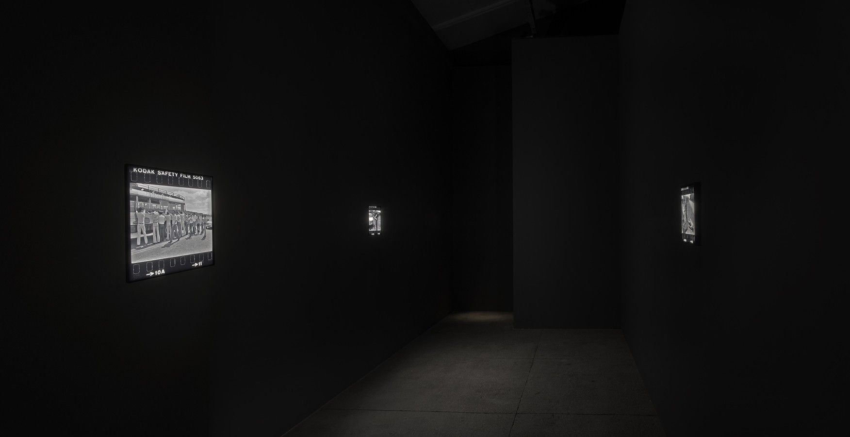 Alfredo Jaar, Shadows at Lelong & Co, photo 3