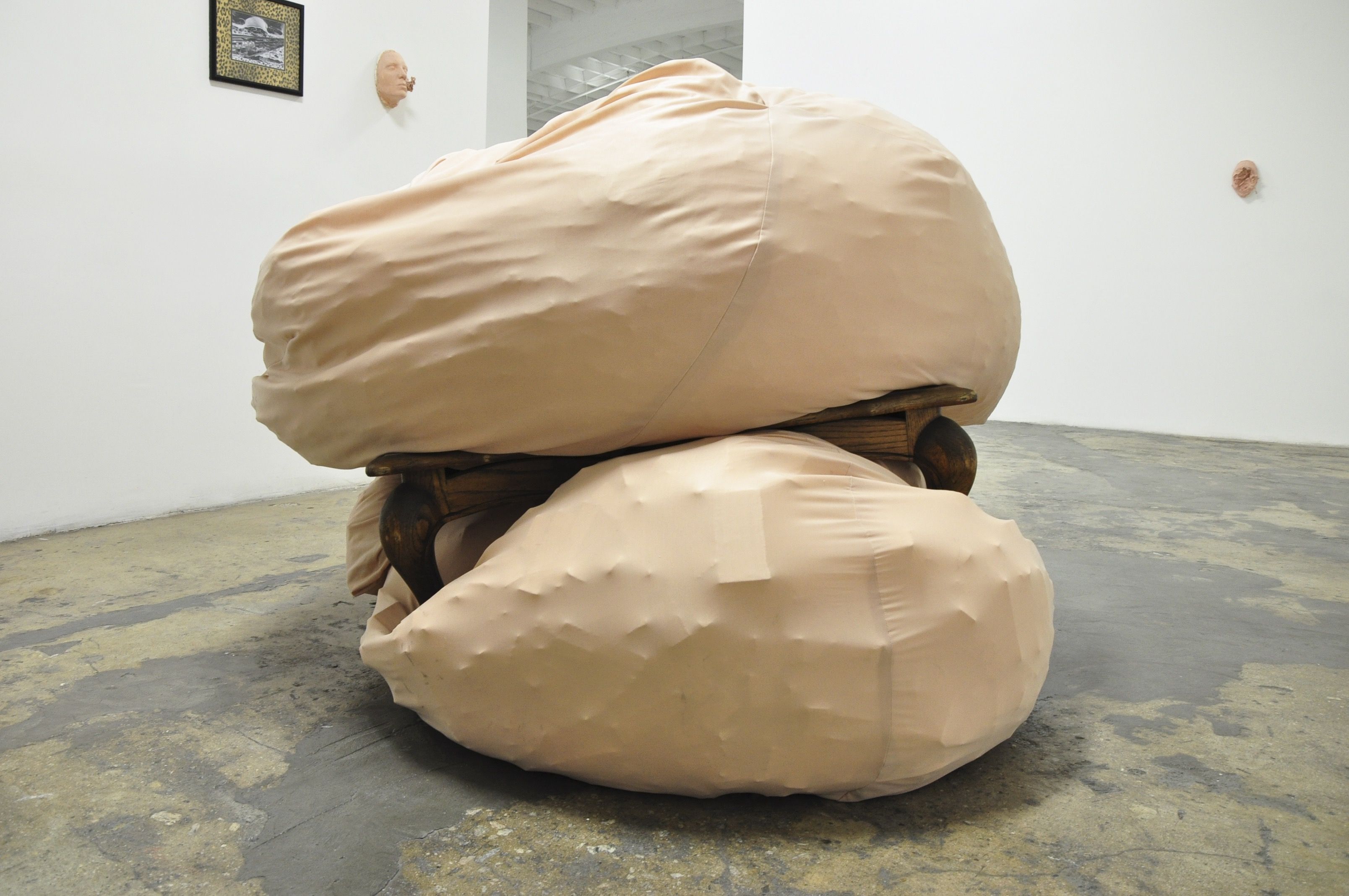 Linda Franke, Access to Nameless Hazards at Museum as Retail Space, photo 4