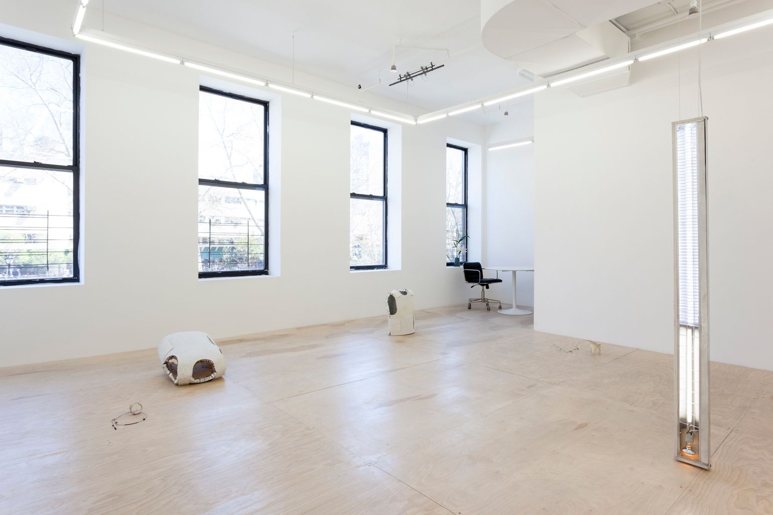 Piotr Lakomy & K.r.m. Mooney, σ at Hester, photo 5