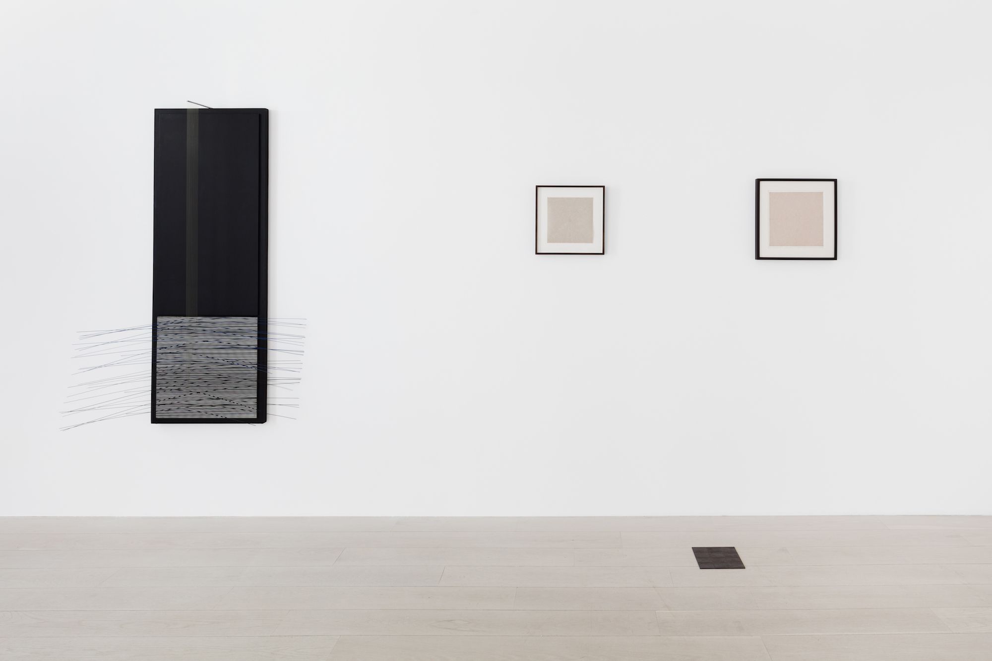 Blurring Boundaries: Selected Works from Chamberlain to Soto, Blurring Boundaries: Selected Works from Chamberlain to Soto at Mignoni, photo 3