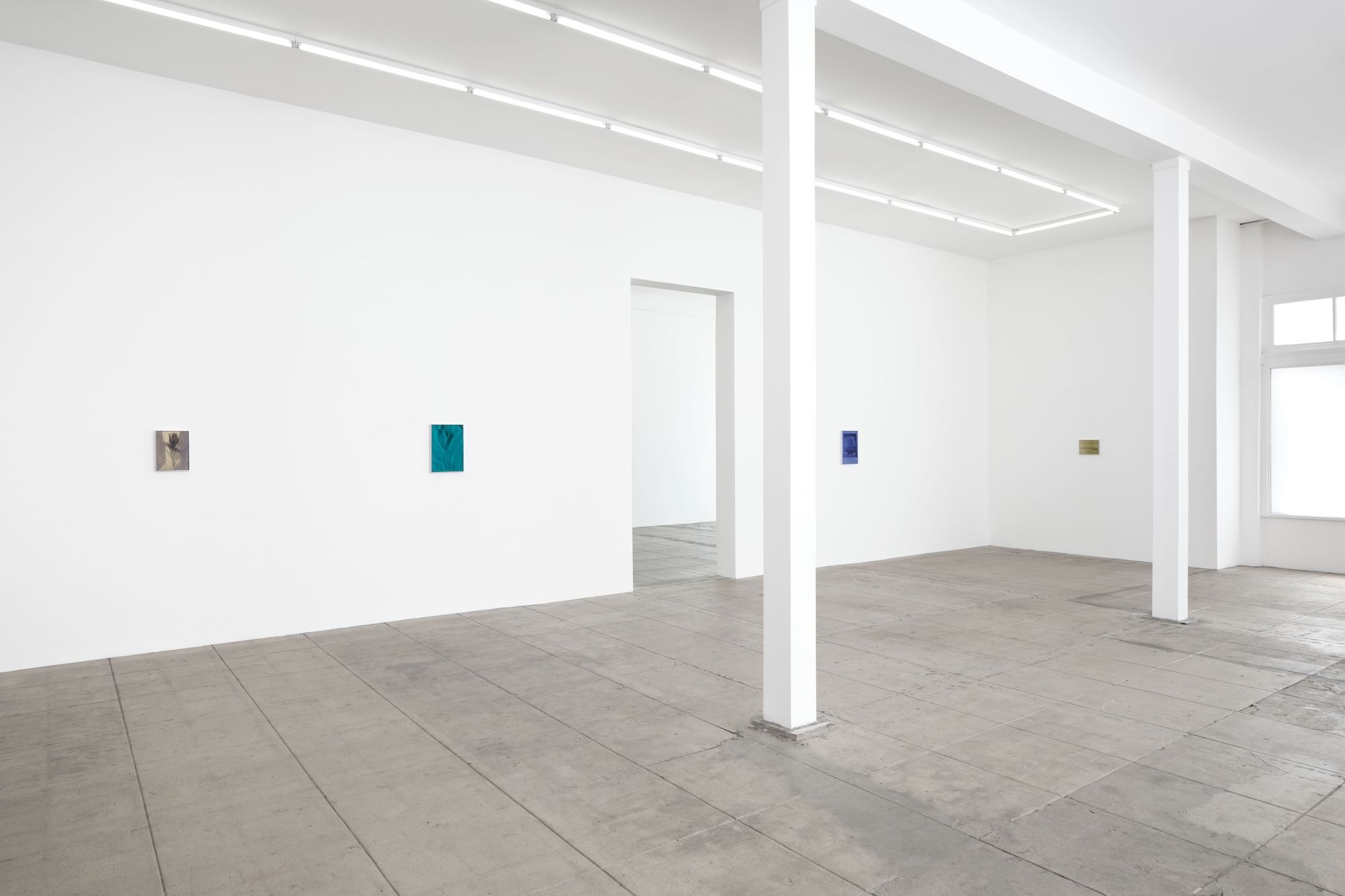 Poppy Jones, Sans Soleil at Overduin & Co., photo 2