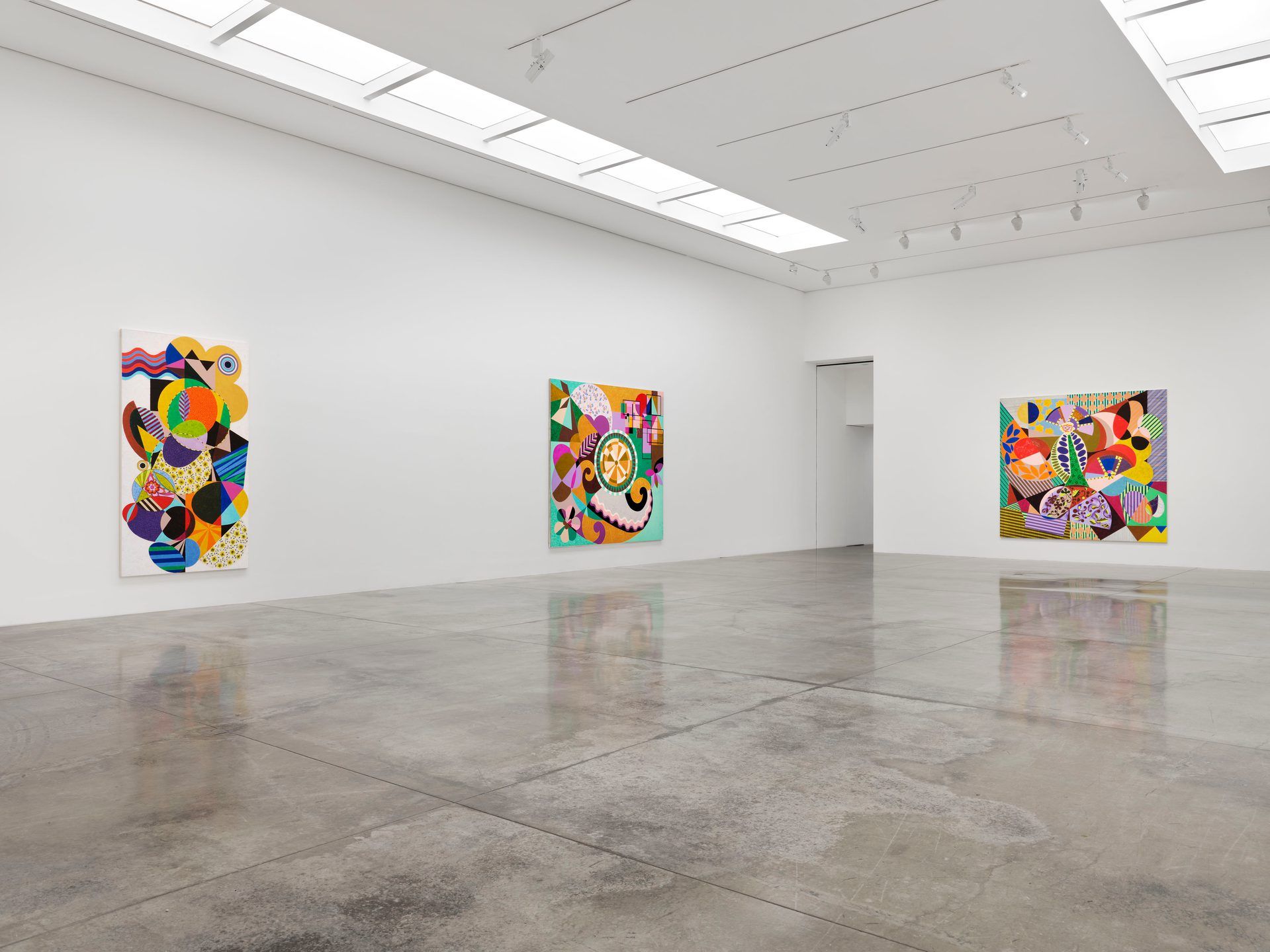 Beatriz Milhazes, Além do Horizonte at White Cube, photo 7