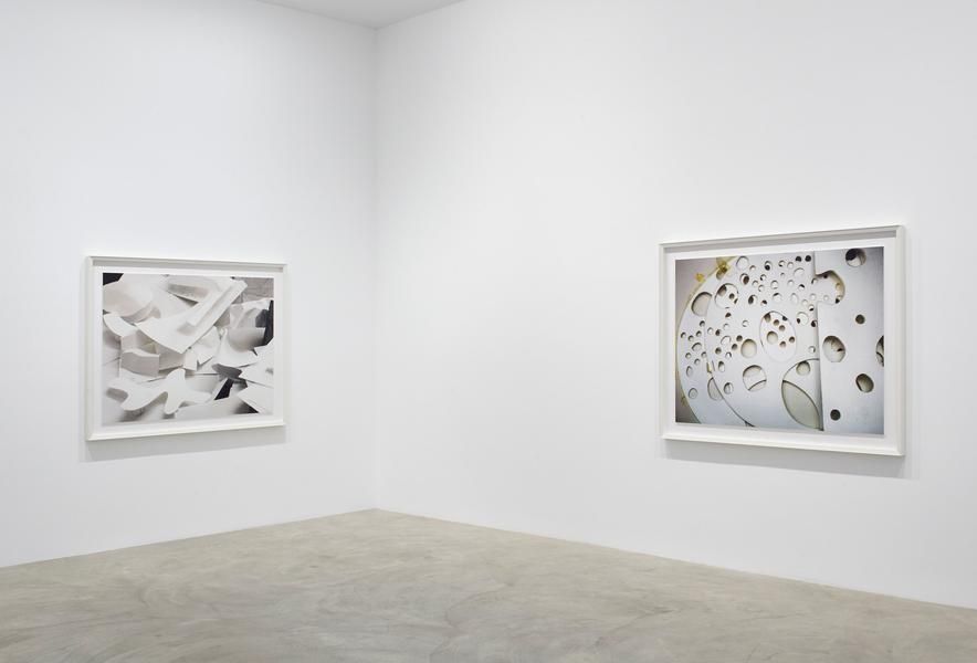 Thomas Demand, Thomas Demand at Matthew Marks, photo 4