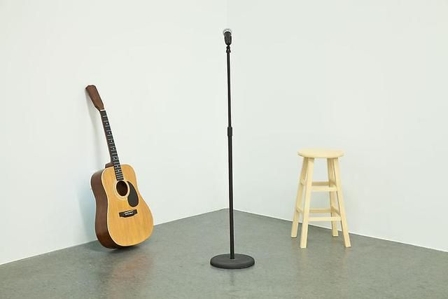Tom Friedman, Paint and Styrofoam at Luhring Augustine, photo 4
