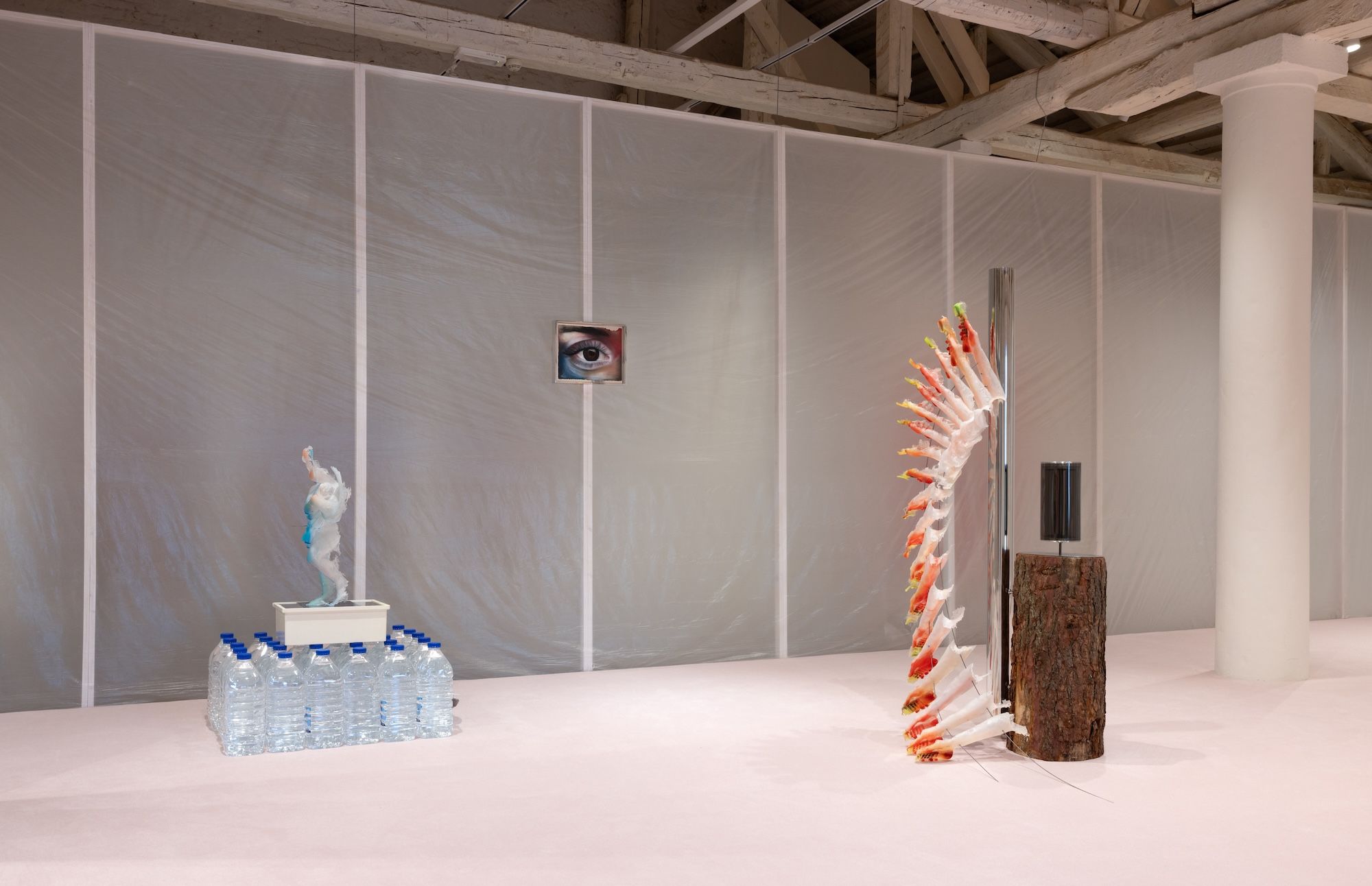 Rebecca Ackroyd, Mirror Stage at Fondaco Marcello, photo 4