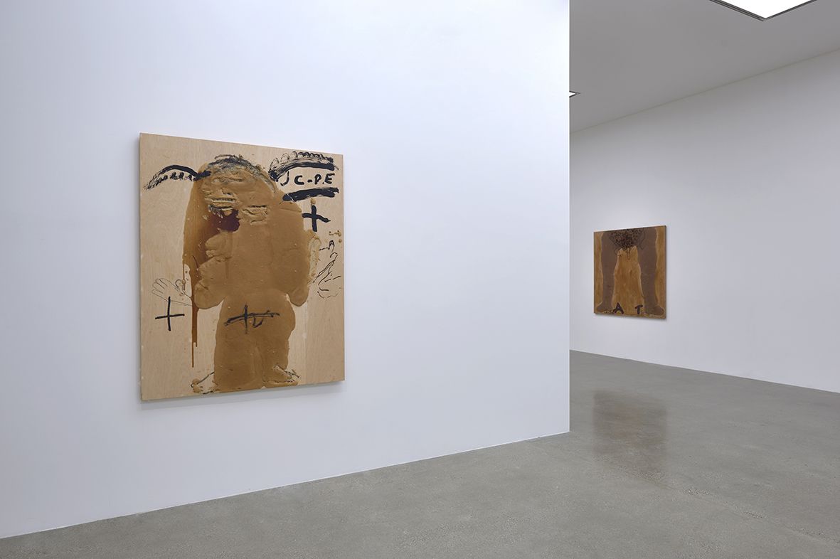 Antoni Tàpies, Revulsion and Desire at Timothy Taylor, photo 2
