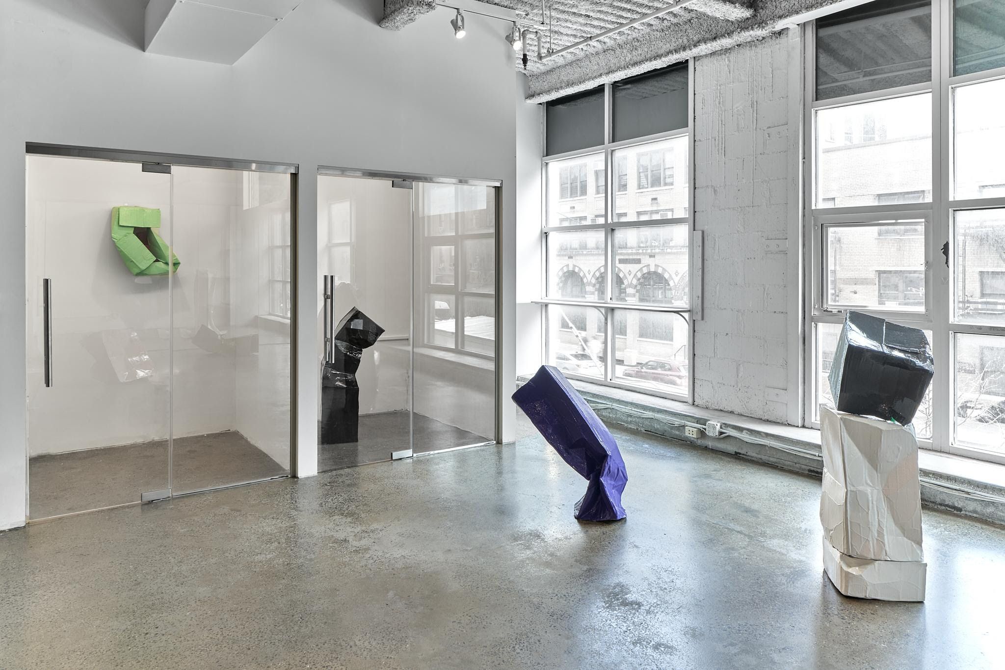 Lina McGinn, Dear John at Europa, photo 4