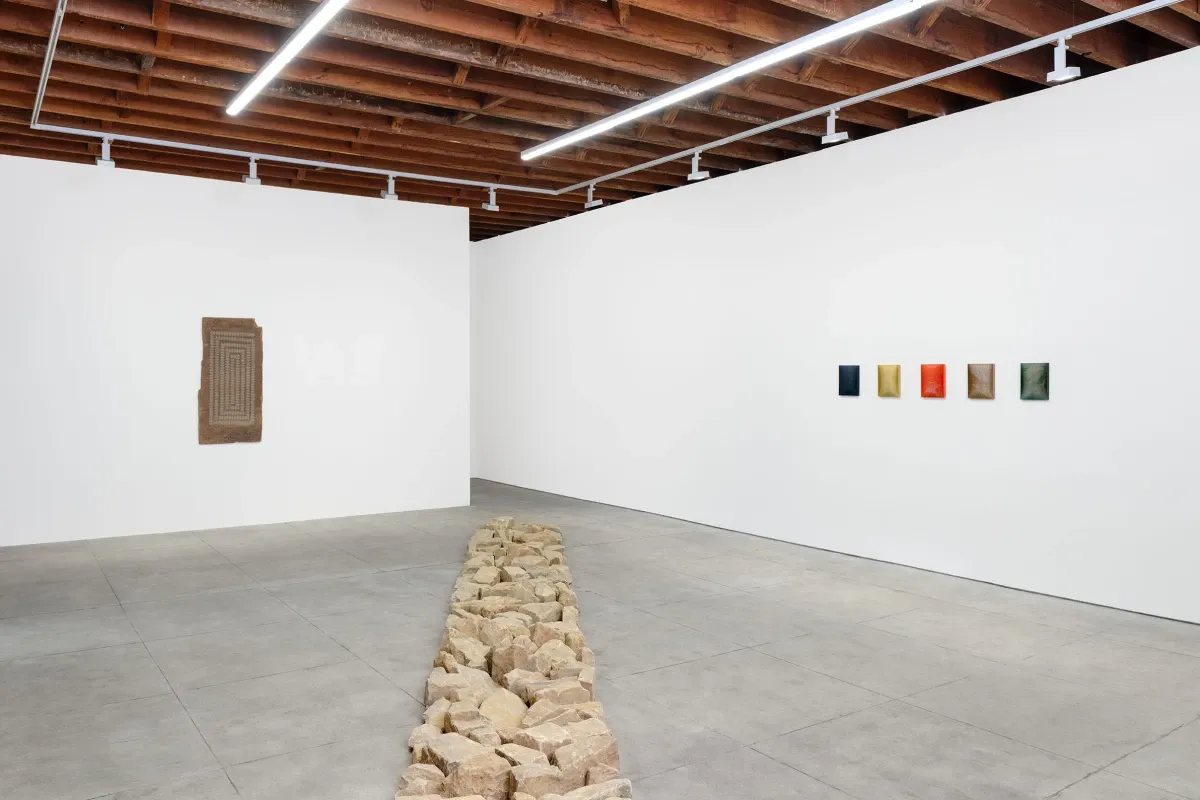 Edith Dekyndt & Richard Long, Edith Dekyndt & Richard Long at Okey Dokey Konrad Fischer, photo 2