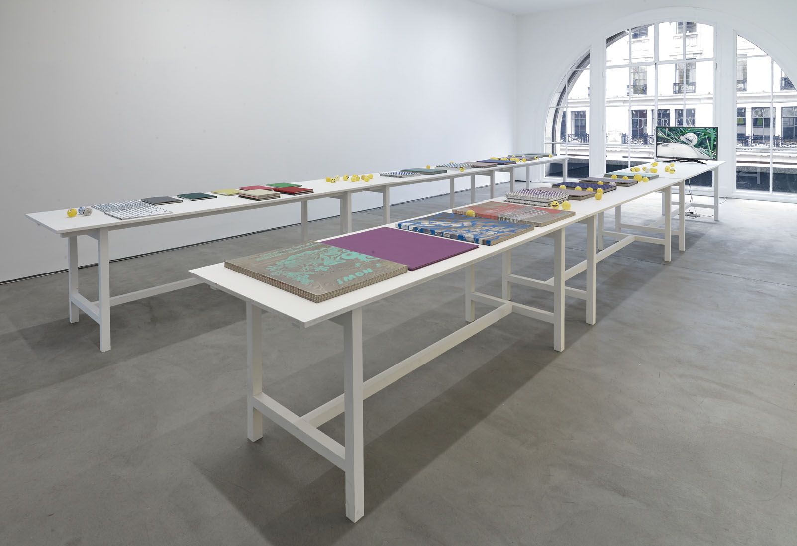 Laura Owens, Laura Owens at Sadie Coles, photo 7