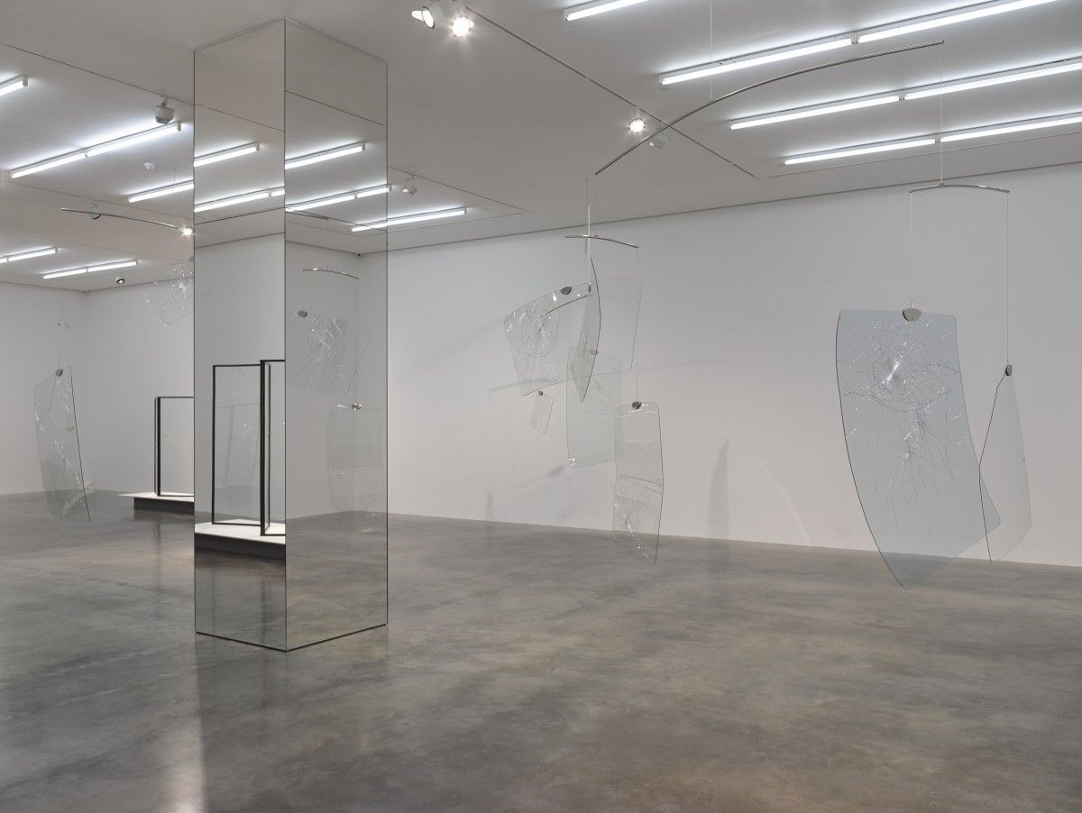 Cerith Wyn Evans, No Realm of Thought… No Field of Vision at White Cube, photo 6