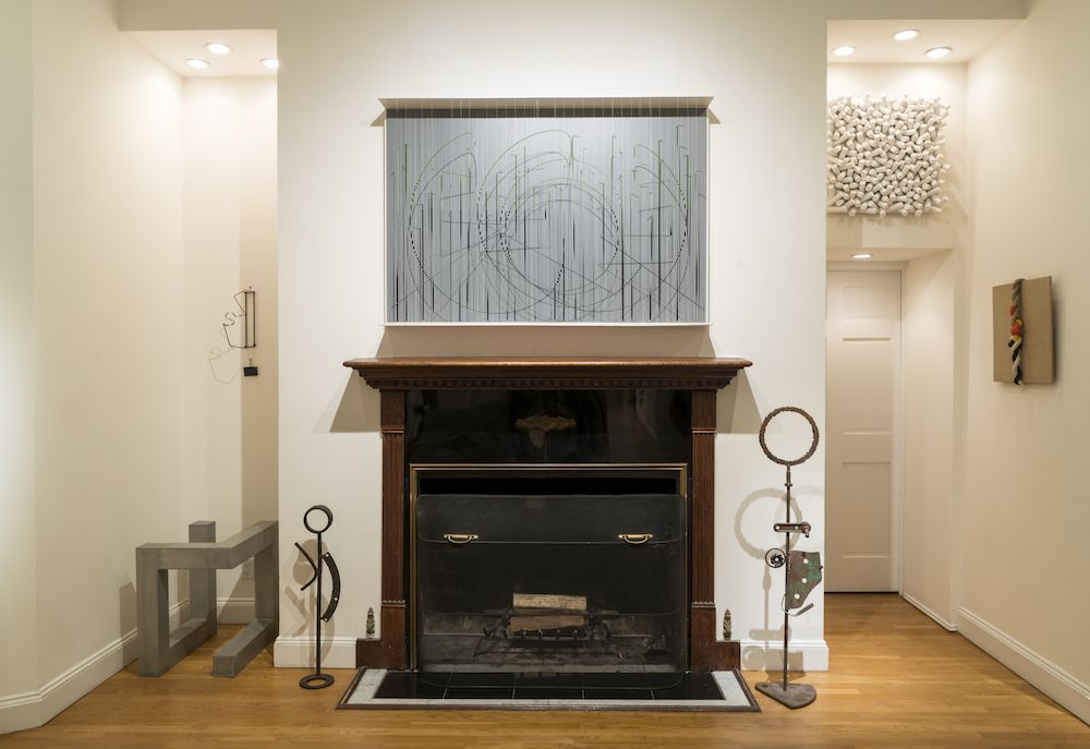 Outlines, Outlines at Leon Tovar Gallery, photo 3