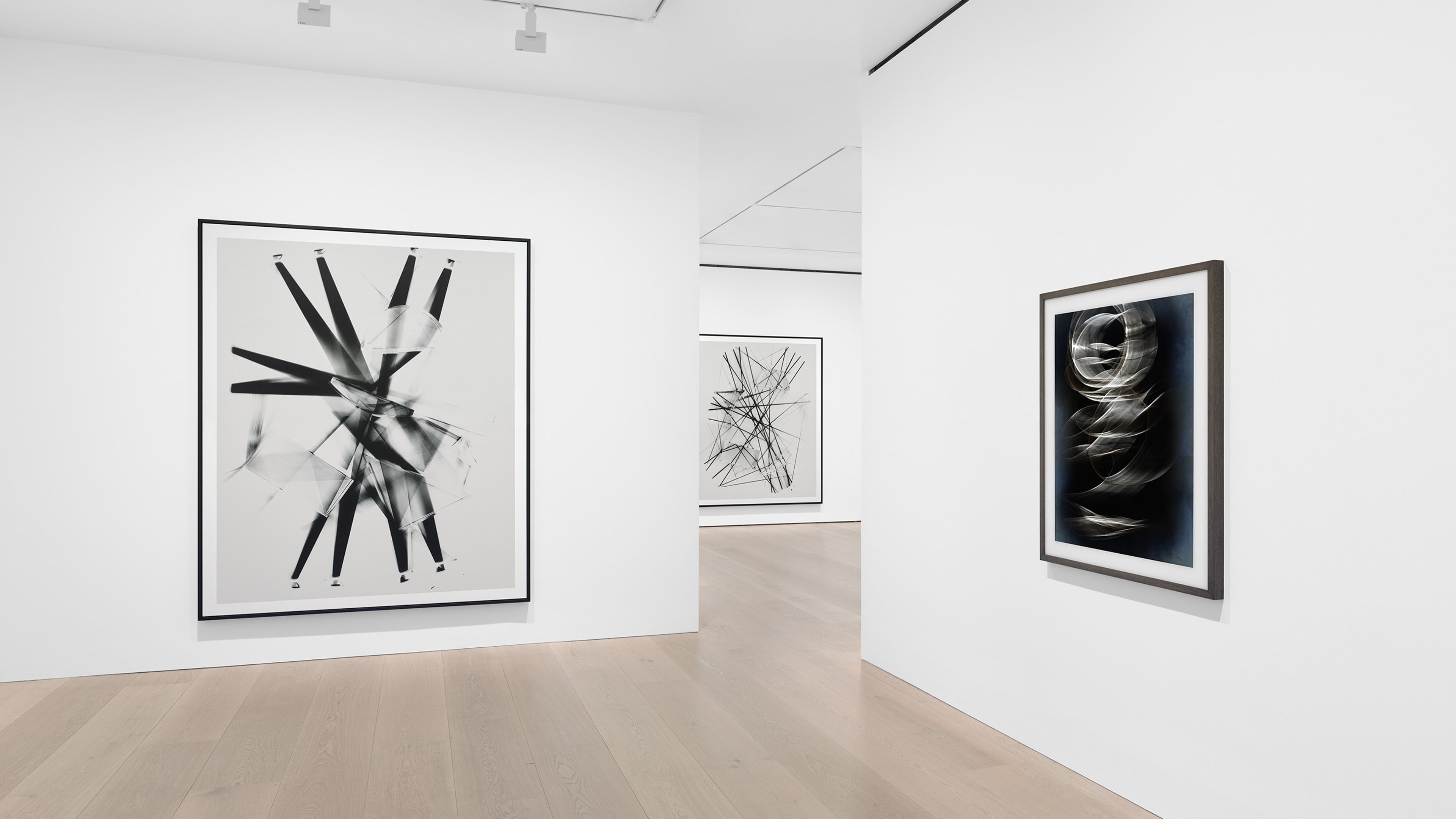 Thomas Ruff, Expériences Lumineuses at David Zwirner, photo 3