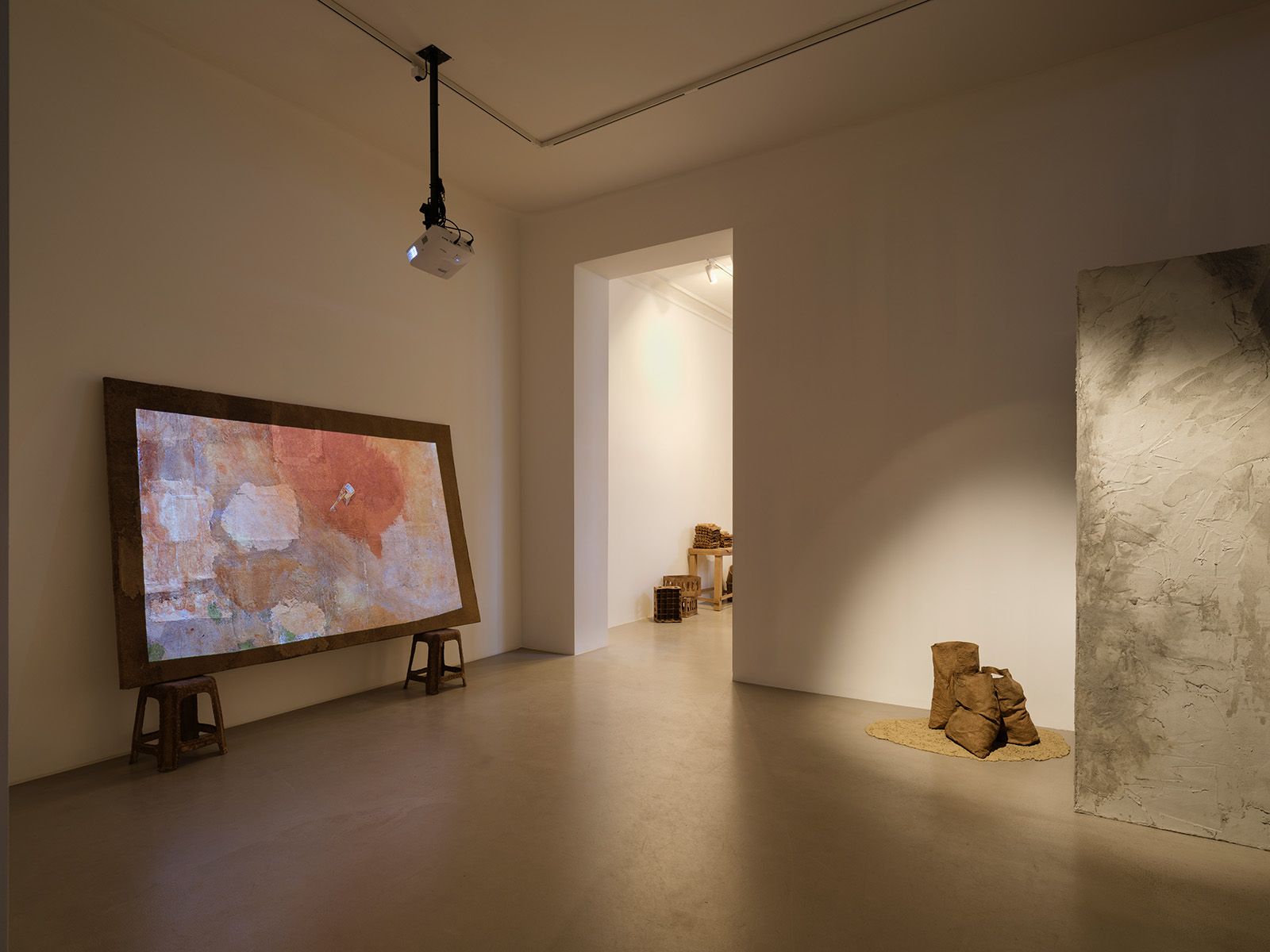 Sandra Poulson, Dust as an Accidental Gift at ChertLüdde, photo 9