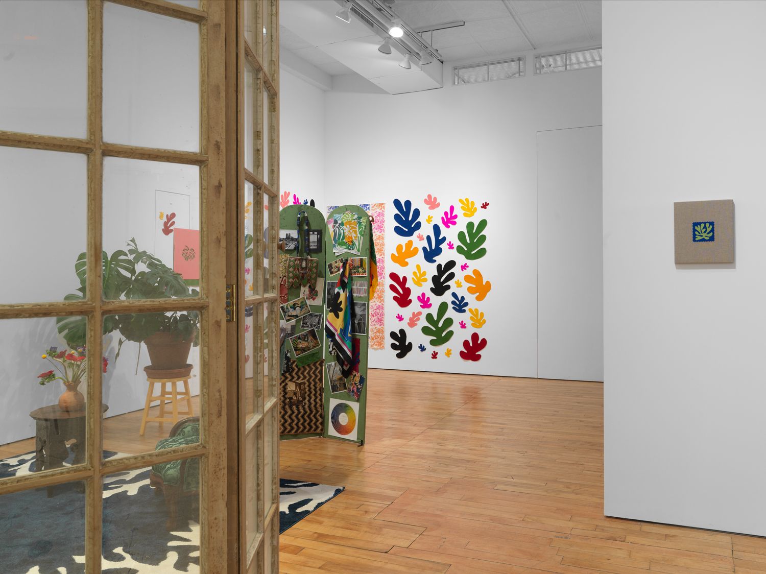 Elaine Reichek, Material Girl at Marinaro, photo 10