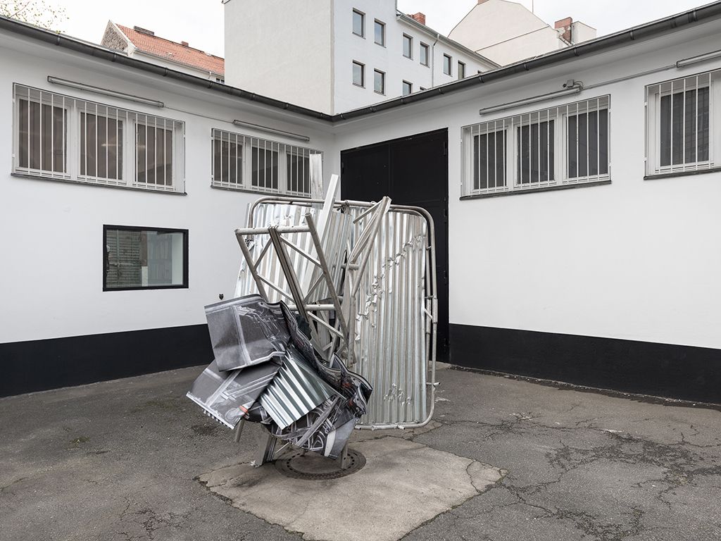 Olaf Metzel, Plattenbau at Wentrup, photo 6