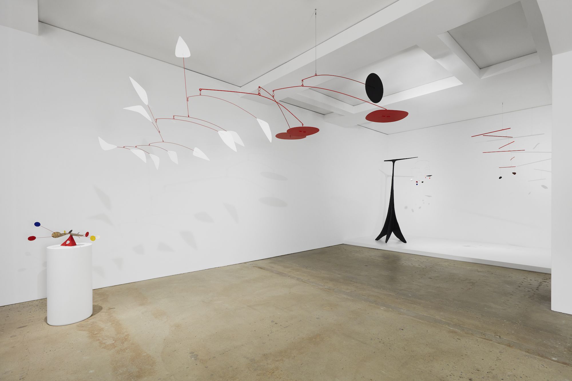 Every Kind of Wind: Calder and the 21st Century, Every Kind of Wind: Calder and the 21st Century at Nahmad Contemporary, photo 7