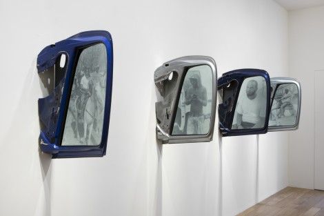 Mohamed Bourouissa, Hustling at Kamel Mennour, photo 3