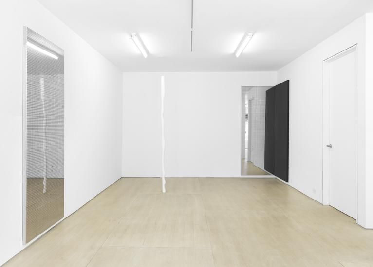 Dean Levin, A Long, Narrow Mark at Boesky East, photo 3