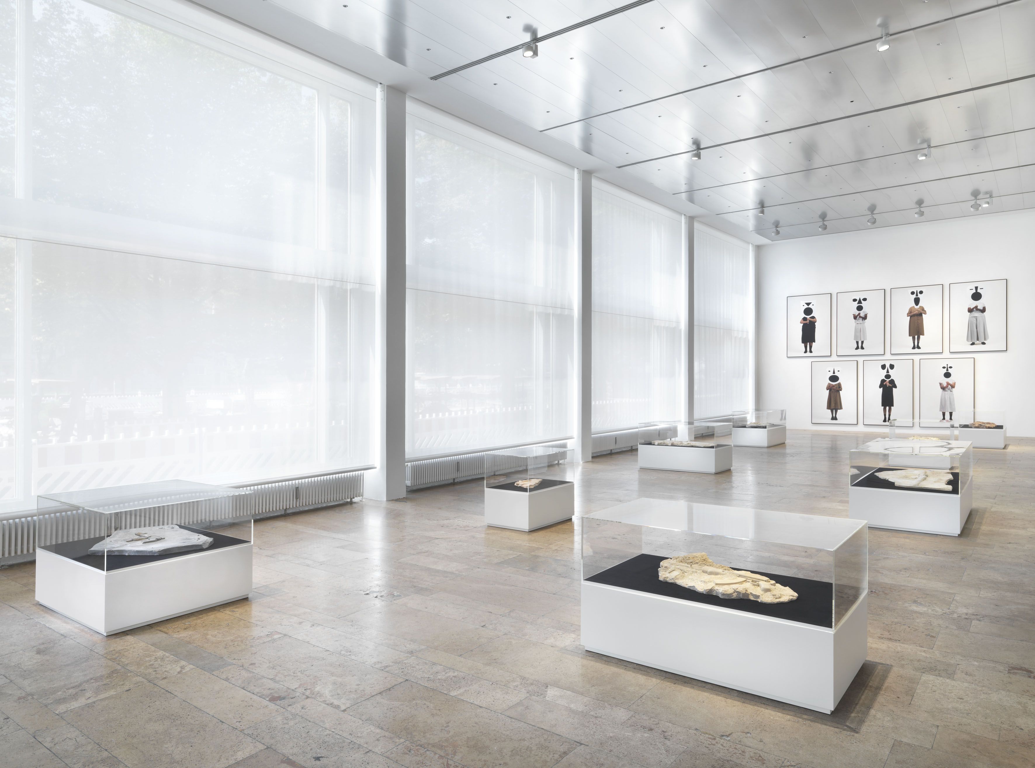 Yael Bartana, The Graveyard at Capitain Petzel, photo 2