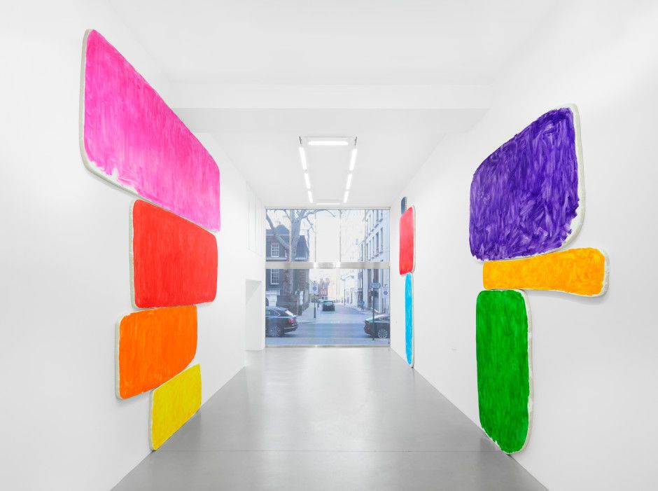 Ugo Rondinone, a sky . a sea . distant mountains . horses . spring . at Sadie Coles, photo 2