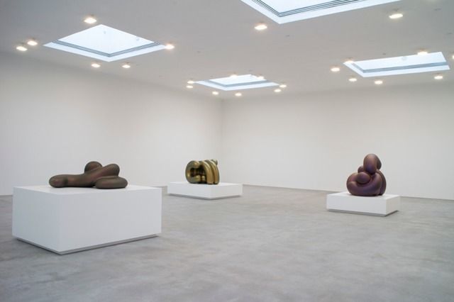 Ken Price, Large Sculptures at Matthew Marks, photo 2