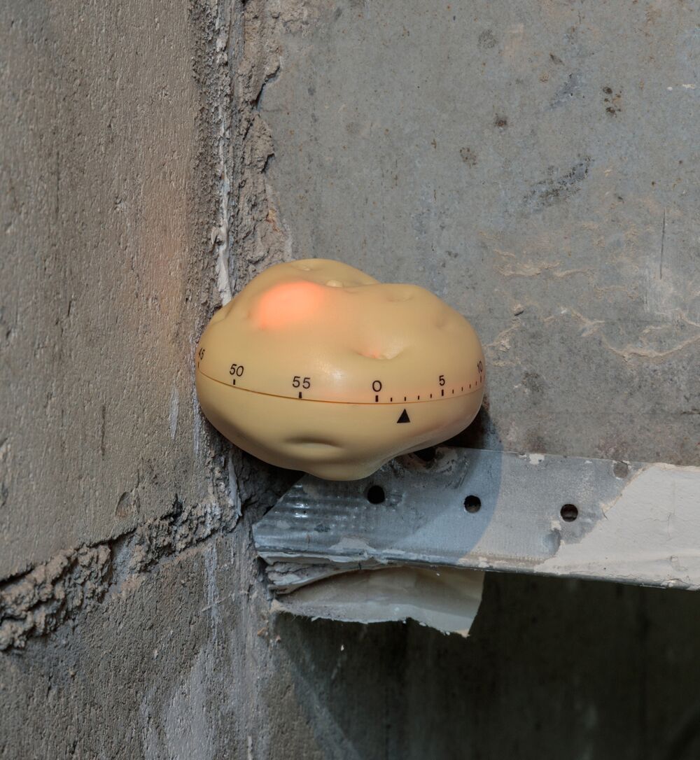 Gregory Kalliche, Division Lamp at Interstate, photo 16