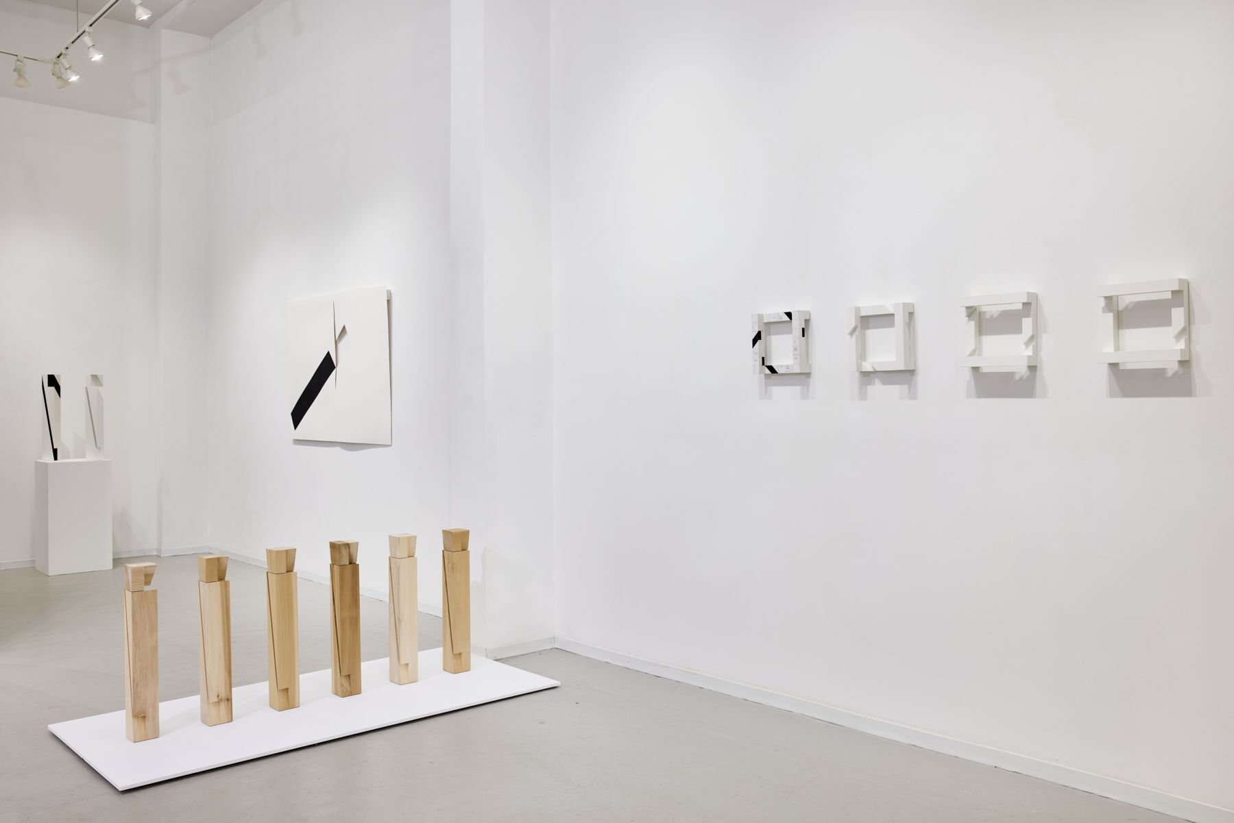 Roland Gebhardt, Diverse Vocabularies at David Richard Gallery, photo 10