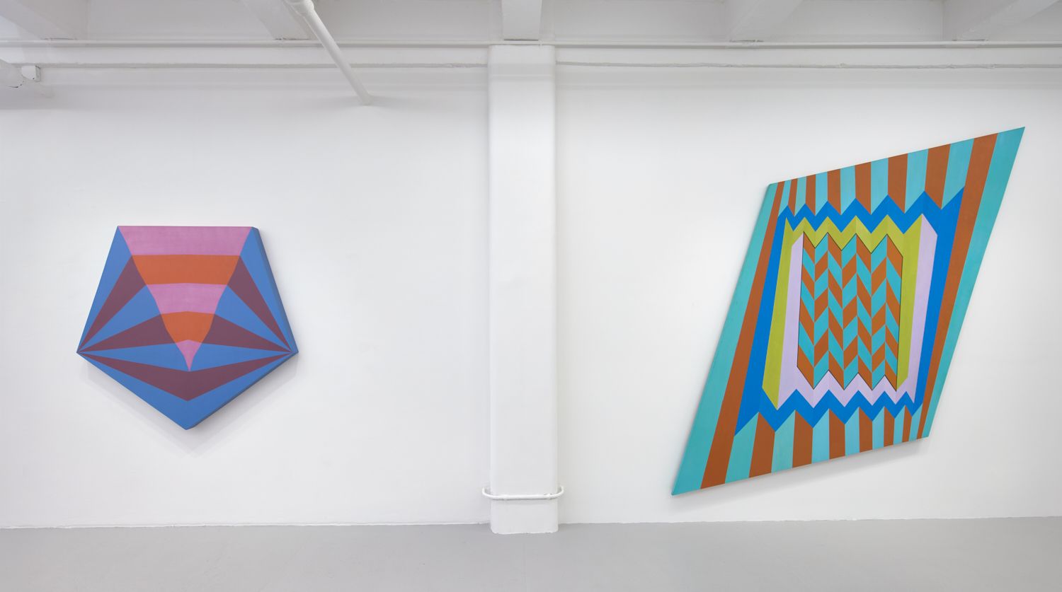 Ronald Davis, Optical, Shaped and Color Abstractions: Paintings 1963 - 1965 at David Richard Gallery, photo 8