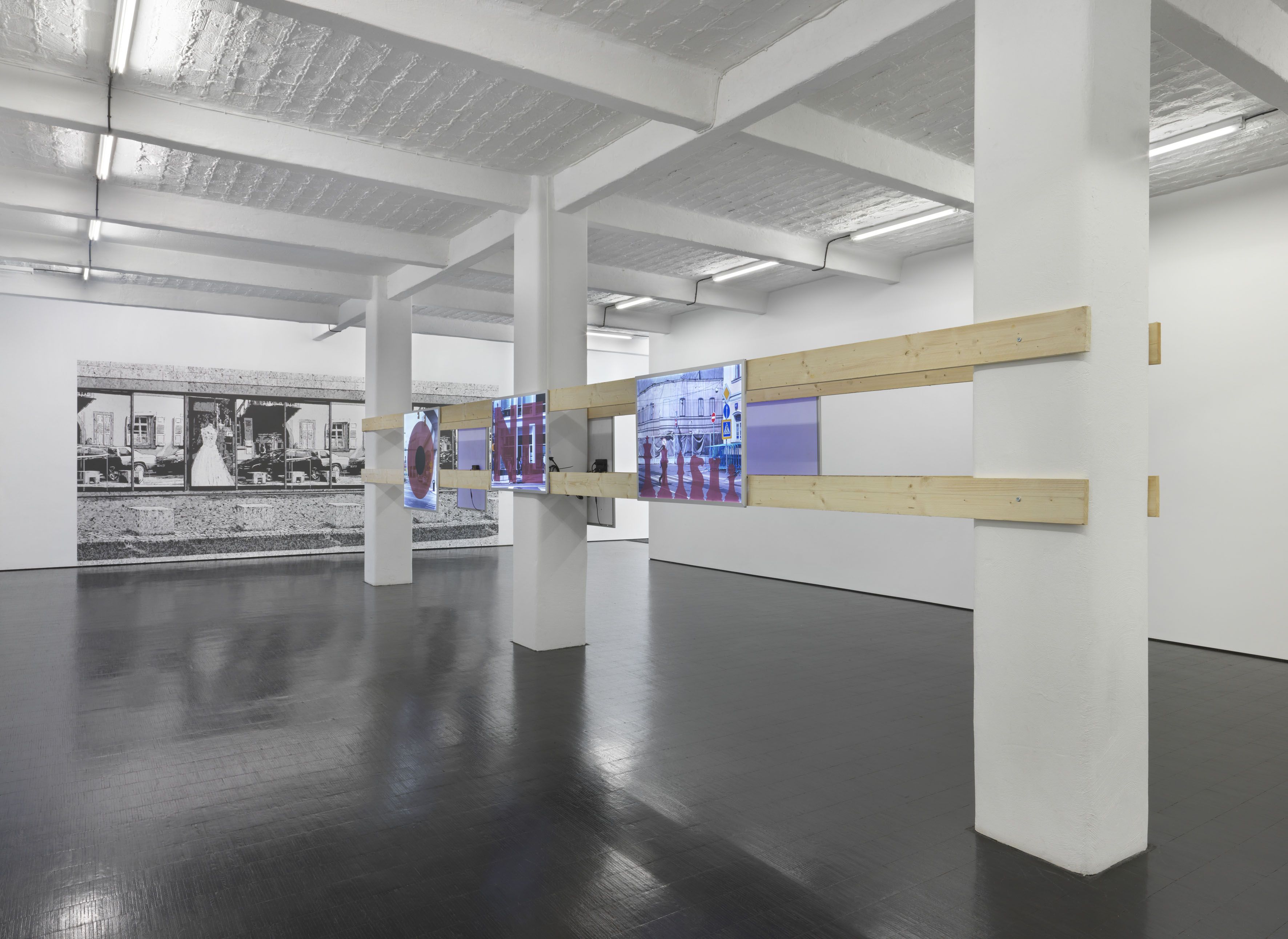 John Miller, The Insanity of Place at Barbara Weiss, photo 3