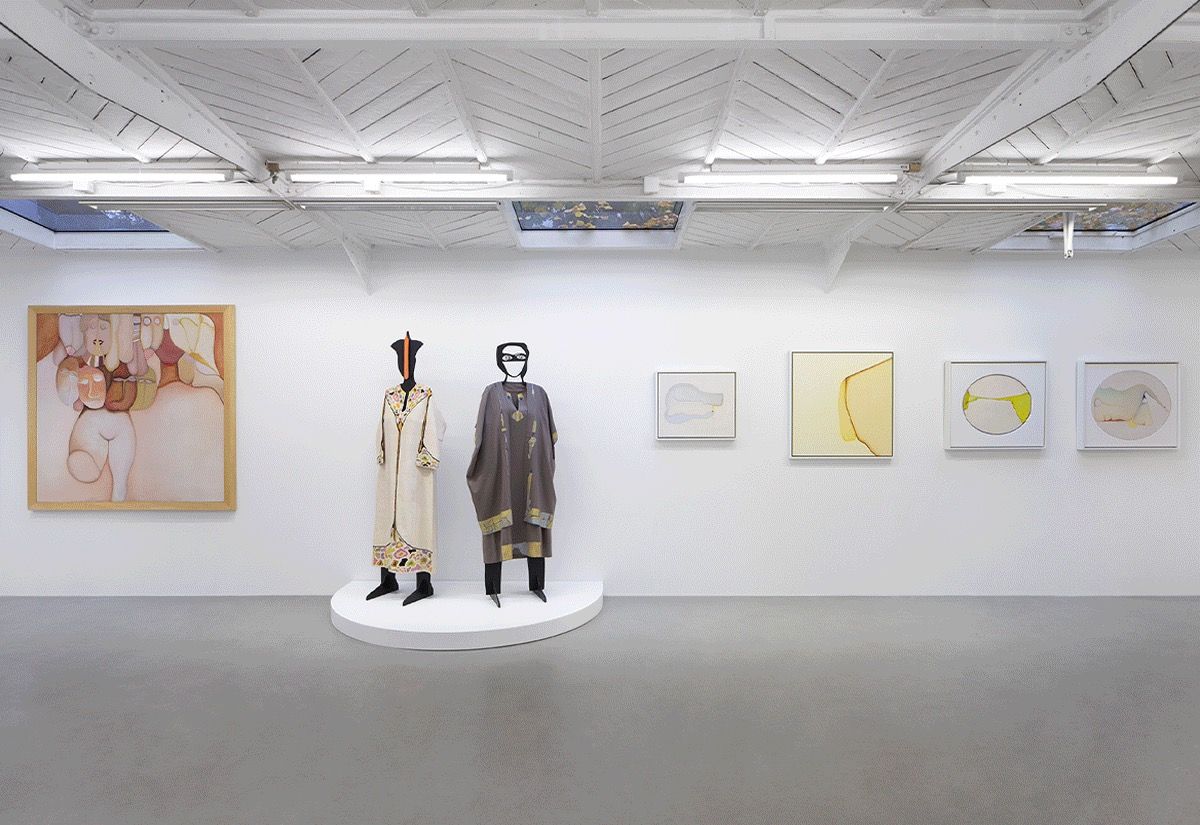 Huguette Caland, Les Années Parisiennes (1970-1987) at Mennour, photo 2